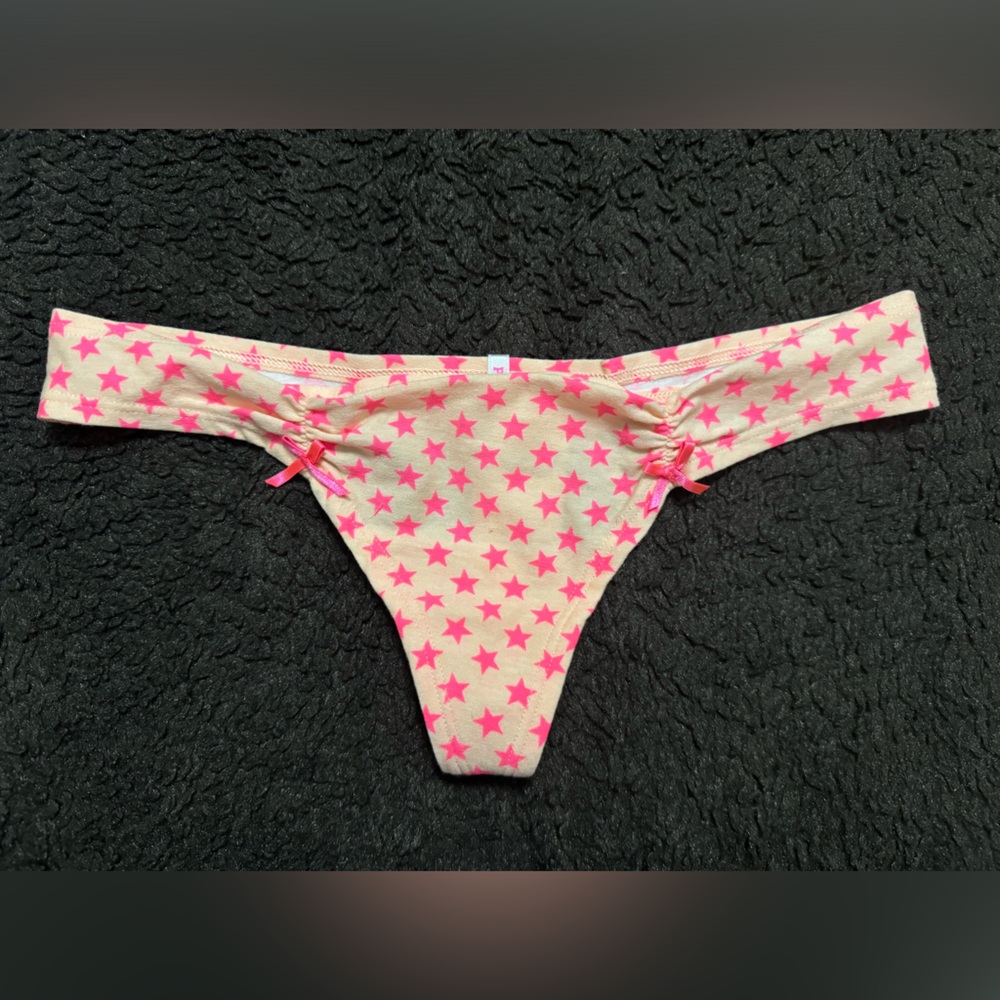 PINK victorias secret thong size M
